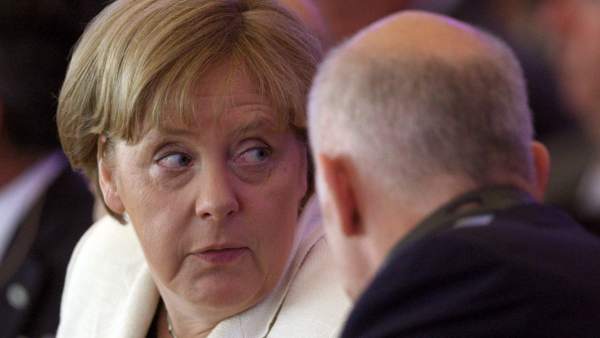 Merkel y Papandreu Merkel y Papandreu