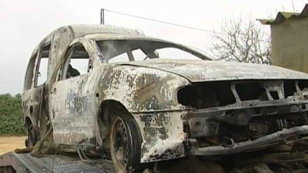 Coche calcinado Coche calcinado
