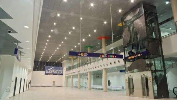 L'Aeroport de Castelló tanca un acord per a implantar un servei d'aerotaxi L'Aeroport de Castelló tanca un acord per a implantar un servei d'aerotaxi