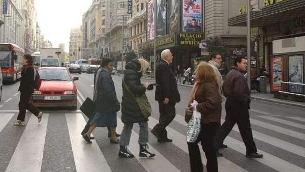 Peatones en Madrid Peatones en Madrid