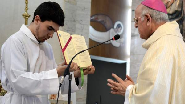 Sacerdote Sacerdote