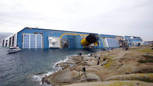 El crucero Costa Concordia El crucero Costa Concordia