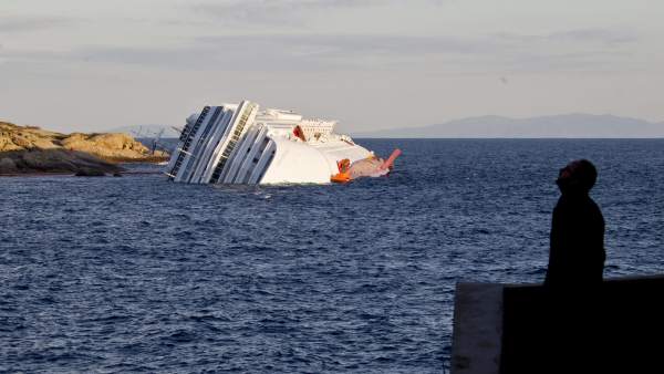 'Costa Concordia' 'Costa Concordia'