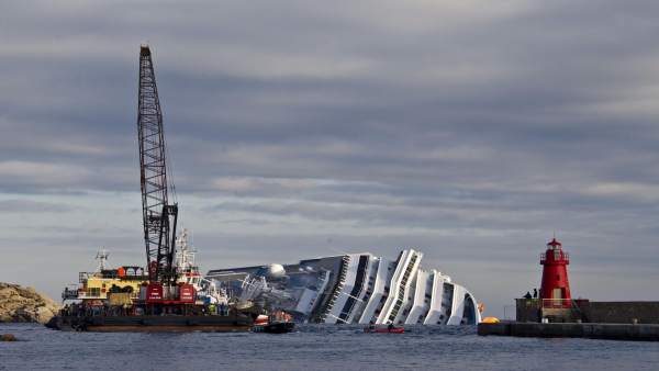 'Costa Concordia' 'Costa Concordia'