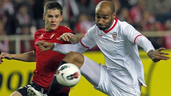 Kanouté y Raitala en el Sevilla - Osasuna Kanouté y Raitala en el Sevilla - Osasuna
