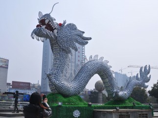 Dragón de porcelana