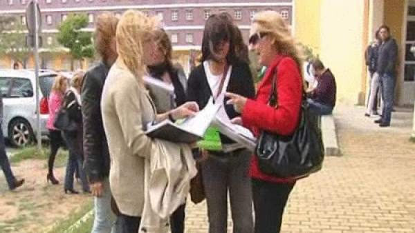 Los mayores de 45 vuelven a la Universidad Los mayores de 45 vuelven a la Universidad