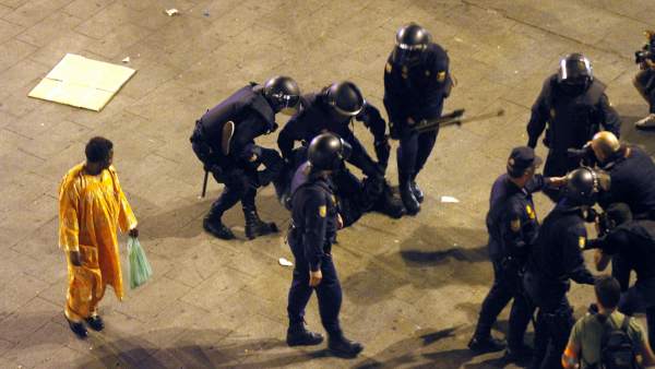 Desalojo policial el 15-M Desalojo policial el 15-M
