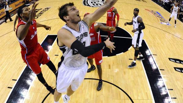 Splitter, de San Antonio Spurs. Splitter, de San Antonio Spurs.