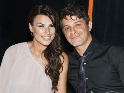Alejandro Sanz y Raquel Perera