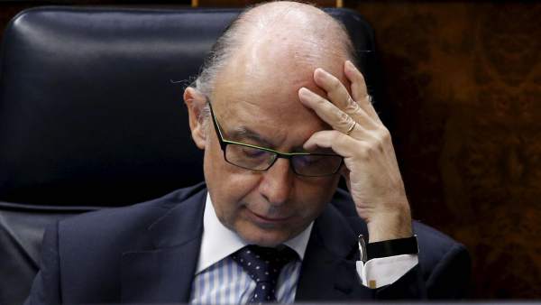 Cristóbal Montoro, ministro de Hacienda y Administraciones Públicas Cristóbal Montoro, ministro de Hacienda y Administraciones Públicas