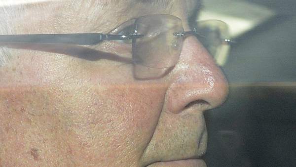Peter Madoff detenido por el FBI Peter Madoff detenido por el FBI