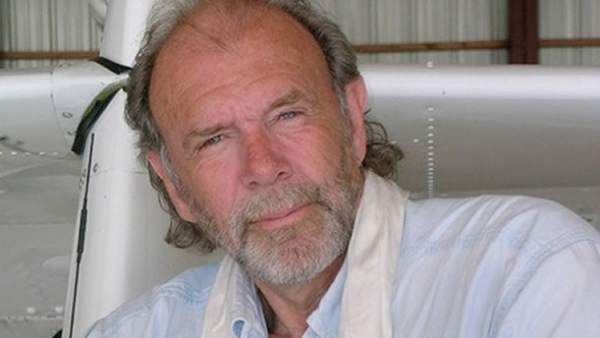 Richard Bach, Autor De 'Juan Salvador Gaviota', Grave Tras Accidentarse ...