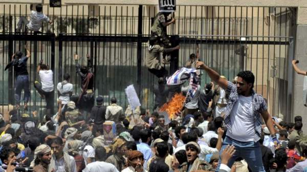 Asalto a la embajada de EE UU en Yemen Asalto a la embajada de EE UU en Yemen