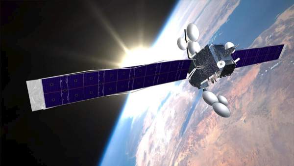Satélite Satélite