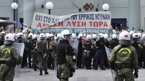 Protestas en Grecia por la visita de Merkel Protestas en Grecia por la visita de Merkel