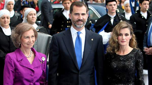Príncipes y la Reina Príncipes y la Reina
