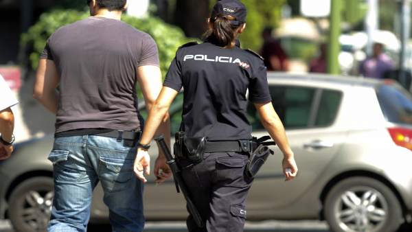 Policía Policía