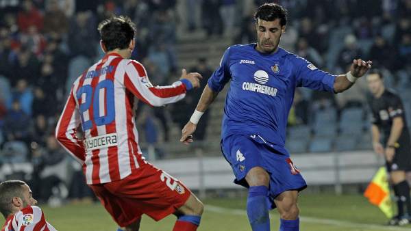 Juanfran y Miguel Torres en el Getafe - Atlético Juanfran y Miguel Torres en el Getafe - Atlético