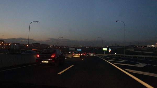 Falta de iluminación en las carreteras Falta de iluminación en las carreteras