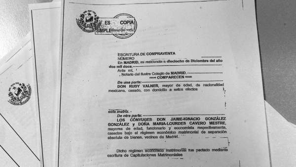 Escrituras de compraventa del ático de Ignacio González Escrituras de compraventa del ático de Ignacio González