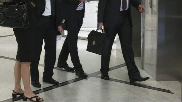 Representantes del FMI, el BCE y la CE visitan Atenas Representantes del FMI, el BCE y la CE visitan Atenas