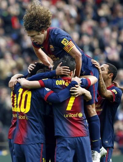  Iniesta  y Messi  dan  un recital de f tbol en el contundente 