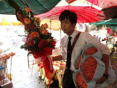 Preparativos para el Día de San valentín en Tailandia