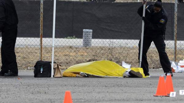 Al menos cuatro muertos en un tiroteo en el sur de california Al menos cuatro muertos en un tiroteo en el sur de california