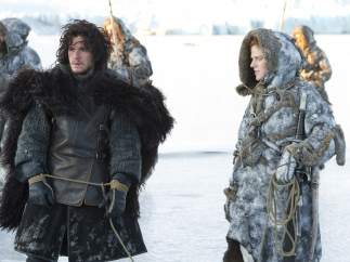 Jon Nieve e Ygritte en 'Juego de tronos'