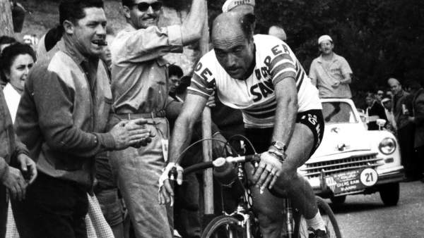 Miguel Poblet, en la Volta a Catalunya de1960 Miguel Poblet, en la Volta a Catalunya de1960