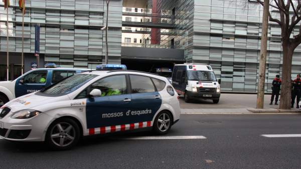 Comisaría de Les Corts. Comisaría de Les Corts.