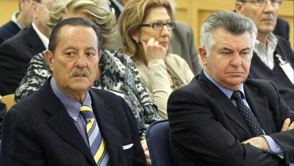Roca, junto a Julián Muñoz Roca, junto a Julián Muñoz