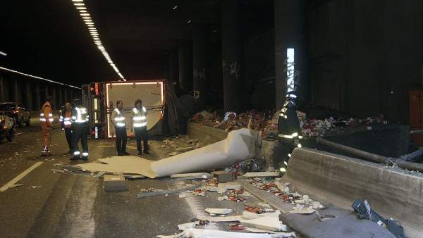 Accidente de tráfico en Madrid. Accidente de tráfico en Madrid.