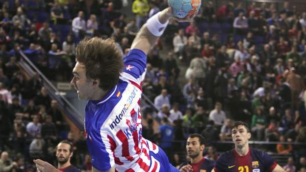 Kallman en el Barça-Atlético de la Copa de Balonmano Kallman en el Barça-Atlético de la Copa de Balonmano