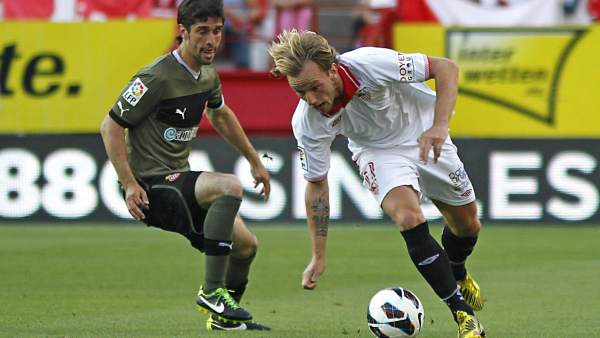 Forlín y Rakitic Forlín y Rakitic