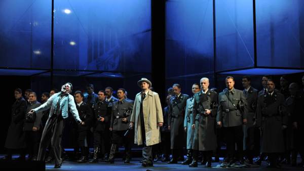 Versión de 'Tannhäuser' de Wagner con escenografía nazi. Versión de 'Tannhäuser' de Wagner con escenografía nazi.