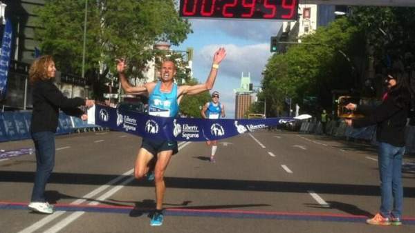 Chema Martínez, ganador de la Carrera Liberty 2013 Chema Martínez, ganador de la Carrera Liberty 2013