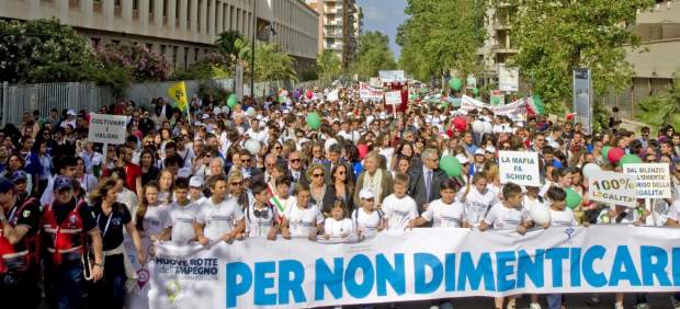 Manifestación en contra de la mafia