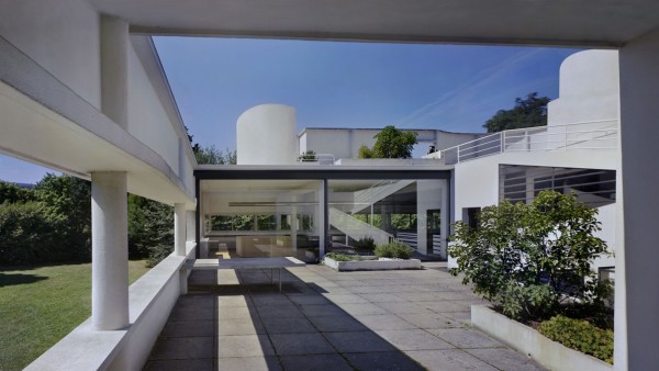 Villa Savoye, Poissy. 1928–31. Patio Villa Savoye, Poissy. 1928–31. Patio