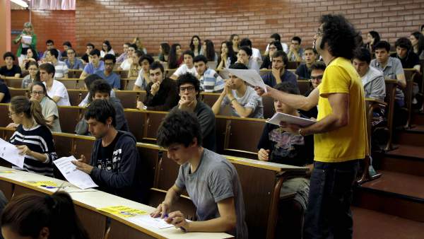Una de las aulas de la Facultad de Biología de la Universidad de Barcelona Una de las aulas de la Facultad de Biología de la Universidad de Barcelona
