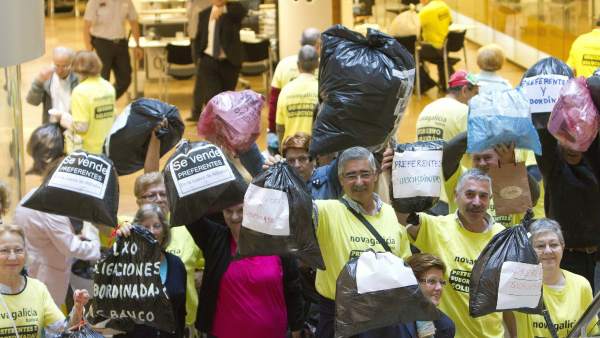 Protesta de los afectados por las preferentes Protesta de los afectados por las preferentes