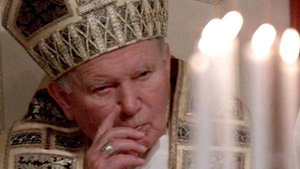 El papa Juan Pablo II, en una imagen de 2000. El papa Juan Pablo II, en una imagen de 2000.