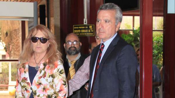 Gloria Mohedano y José Ortega Cano Gloria Mohedano y José Ortega Cano