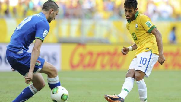 Neymar y Bonucci Neymar y Bonucci