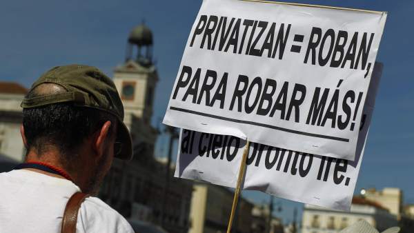 Pancarta contra los recortes en Madrid Pancarta contra los recortes en Madrid