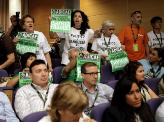Protestas en la junta de accionistas de Bankia