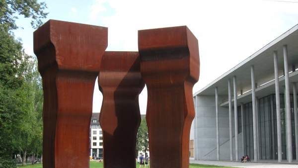 'Buscando la luz', de Chillida 'Buscando la luz', de Chillida