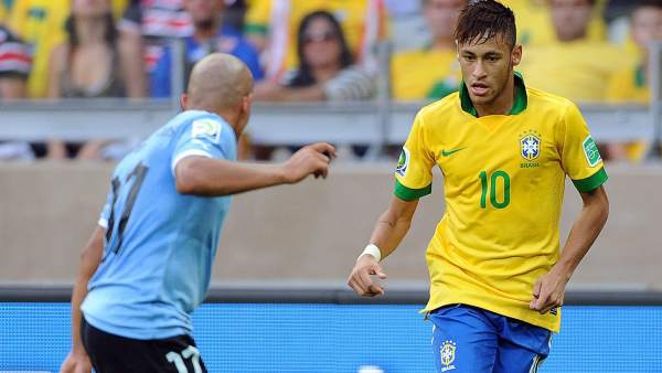 Brasil-Uruguay en las semifinales de la Copa Confederaciones Brasil-Uruguay en las semifinales de la Copa Confederaciones