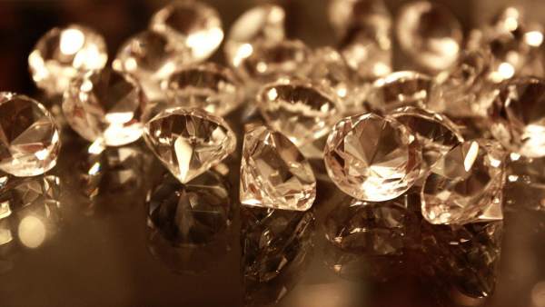 Diamantes Diamantes